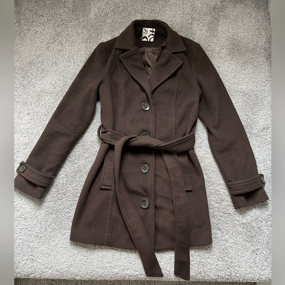 Brown coat - Picture 2 of 5